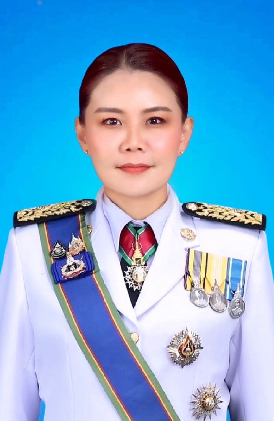 นางเฉลิมขวัญ หล่อตระกูล